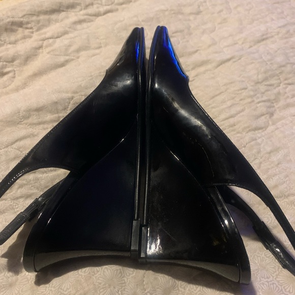 Stuart Weitzman Black patent sling backs - Picture 3 of 10